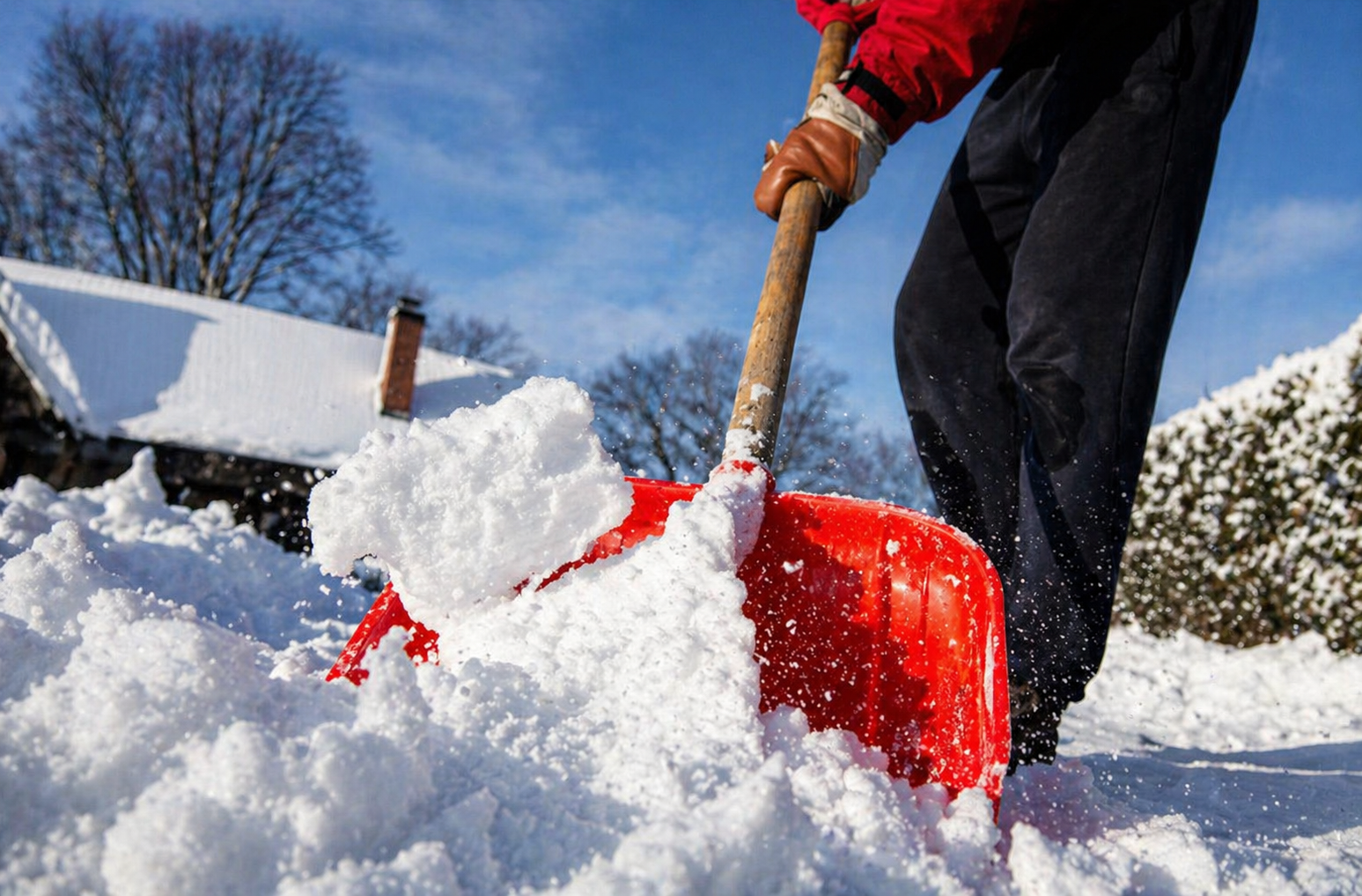 snow shoveling img 1